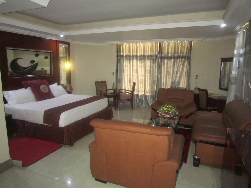 Donsuite Hotel Дар-эс-Саламе Номер фото