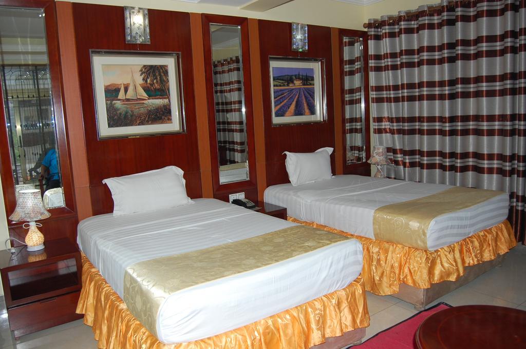 Donsuite Hotel Дар-эс-Саламе Экстерьер фото